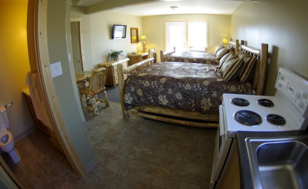 Lake-Vu Motel Kenora Ngoại thất bức ảnh
