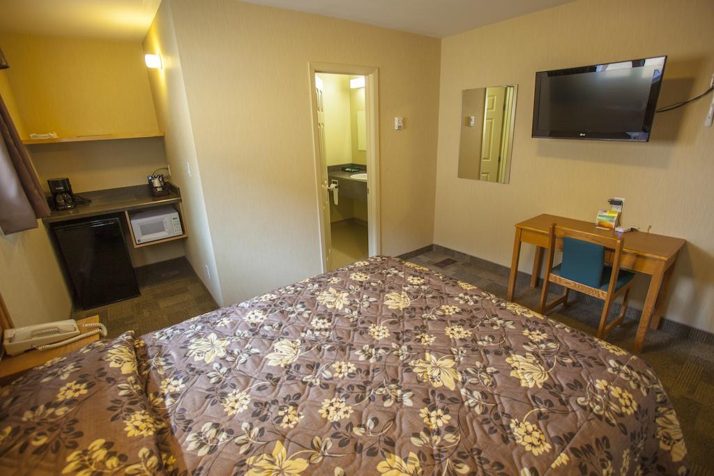 Lake-Vu Motel Kenora Phòng bức ảnh