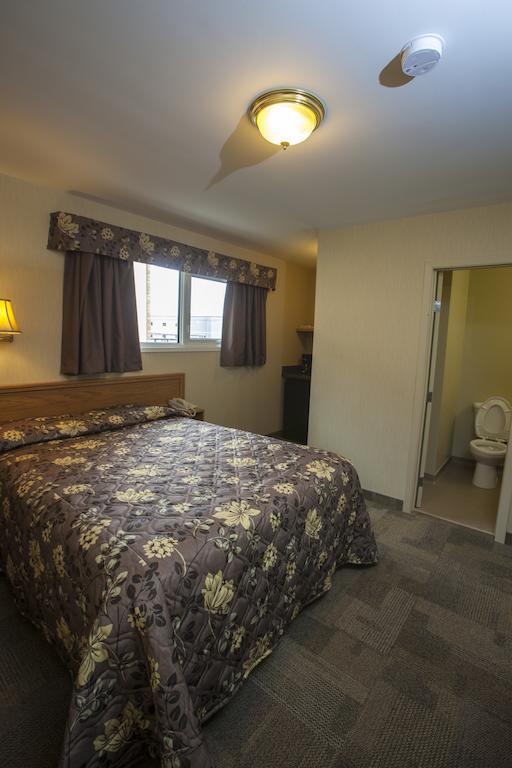Lake-Vu Motel Kenora Ngoại thất bức ảnh
