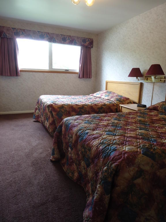 Lake-Vu Motel Kenora Phòng bức ảnh